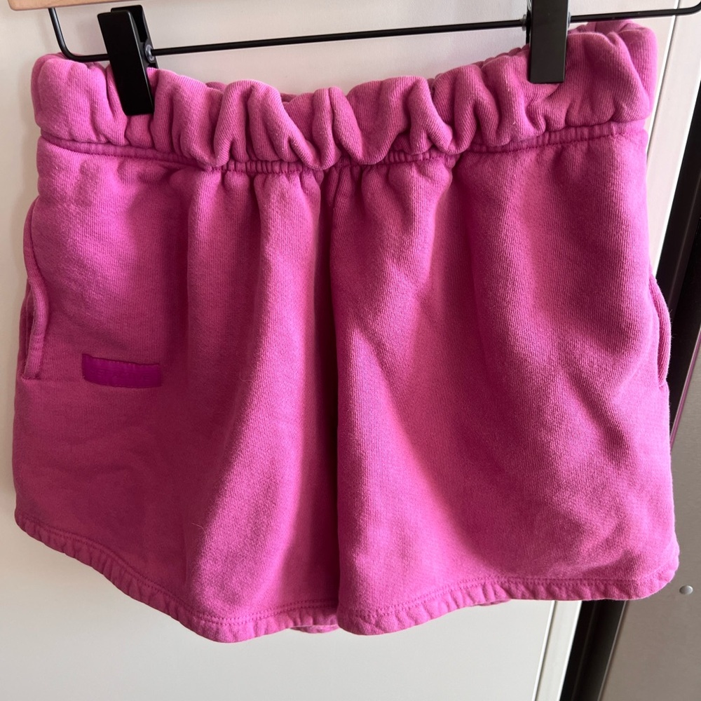 SET Active Fuchsia Shorts with pockets